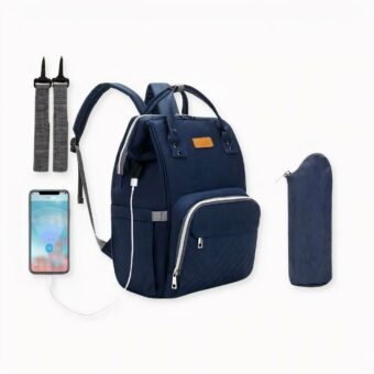 Una borsa per pannolini con porta USB e una borsa termica elegante per le mamme alla moda. Questo zaino è molto pratico, con molte tasche, una porta USB e una borsa termica.  È impermeabile e ha una tasca esterna per le salviette con una piccola fessura per poterle estrarre direttamente dalla tasca.