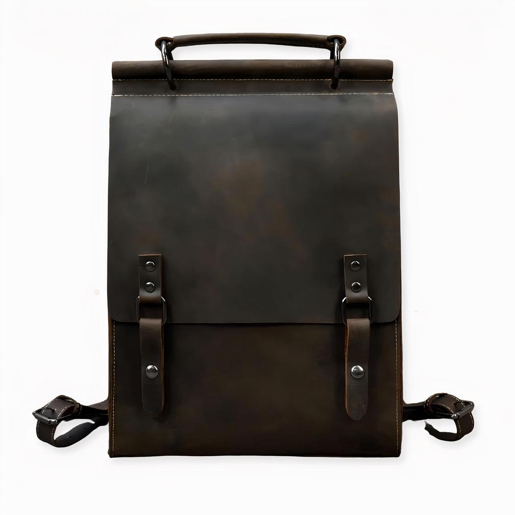 Uno zaino imperdibile per chiunque abbia un senso dello stile! Questo zaino a cartella in pelle vintage è originale, trendy e comodo, perfetto per trasportare tutti i suoi elementi essenziali con stile. Grazie al suo design versatile, può essere abbigliato sia con abiti eleganti che con abiti meno eleganti, il che lo rende perfetto per ogni occasione. Il suo stile elegante e classico è chic e senza tempo.