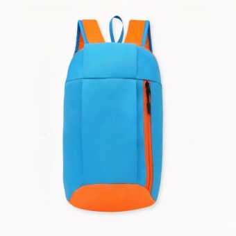 Questo zaino da donna ultraleggero è impermeabile. Questa graziosa borsa in nylon è ideale sia per le donne che per gli uomini e i bambini, ed è disponibile in una gamma di colori adatti a tutta la famiglia.