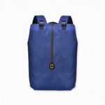 Zaino da uomo con zip frontale blu, di buona qualità e molto trendy.