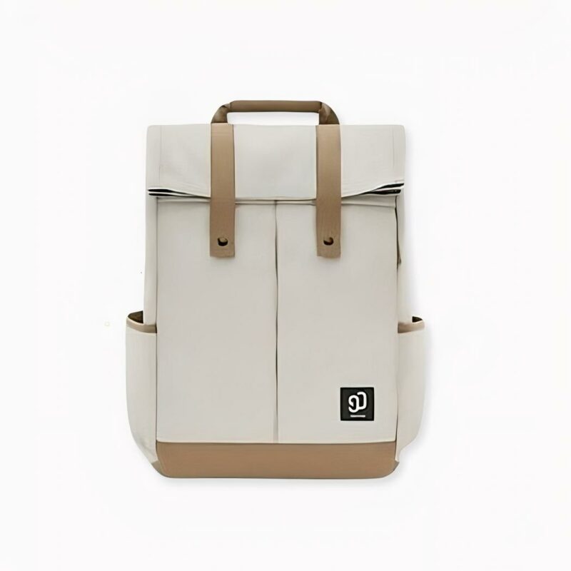 Scopra questa bellissima borsa dallo stile elegante che sarà la sua compagna di tutti i giorni, ovunque vada. Questo zaino resistente e antistrappo è realizzato in un tessuto molto leggero e resistente. Dispone di uno scomparto interno separato per un computer portatile di dimensioni fino a 15 pollici. Ci sono molte tasche per riporre piccoli oggetti come caricabatterie, batterie, abbonamenti dell'autobus, ecc. Una borsa versatile per le giornate attive!