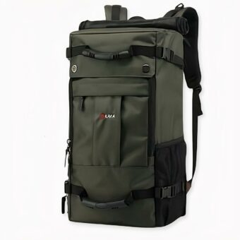 Questo zaino da viaggio di grande capacità è perfetto per viaggi di qualche giorno. La borsa è disponibile in due capacità, 40 e 50 litri. La borsa da 40 litri si apre lateralmente, mentre quella da 50 litri si apre completamente. Una borsa multiuso e multi-trasporto con molte tasche.