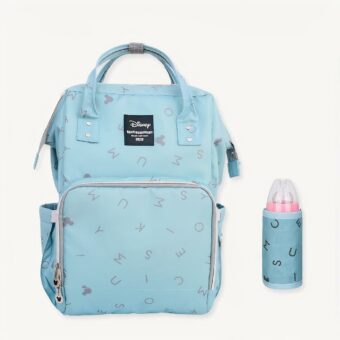 Uno zaino con un motivo Disney per trasportare comodamente gli oggetti essenziali del bambino quando è in giro. Questa simpatica borsa fasciatoio è di sicuro fascino. Ma soprattutto, renderà più facile trasportare le cose del suo piccolo grazie alle tasche e all'ampio scomparto.