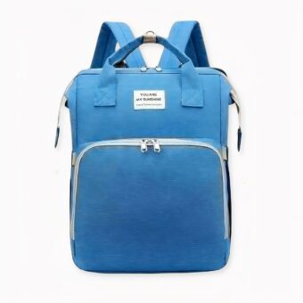 Scopra questo magnifico zaino multifunzionale per la mamma. Ideale per le gite e i picnic con il bambino, questa borsa fasciatoio può trasformarsi rapidamente in un sacco a pelo sicuro e confortevole per il suo piccolo.