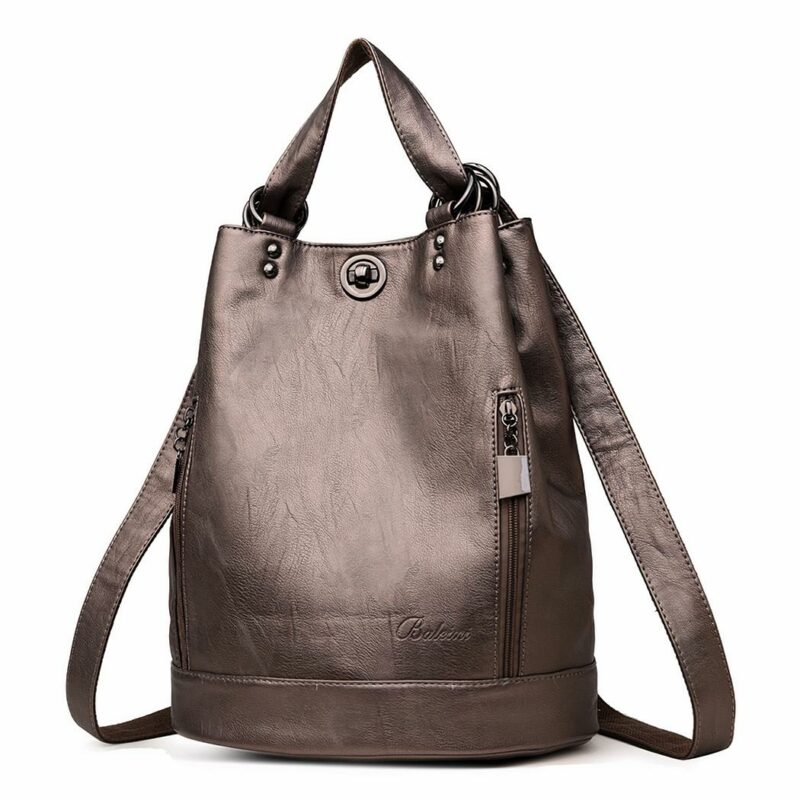 Zaino portamonete vintage grigio con sfondo bianco