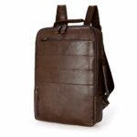 Zaino casual marrone per laptop con sfondo bianco