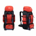 Zaino da trekking molto grande arancione e nero con sfondo bianco