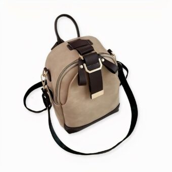 Il nostro zaino vintage di lusso in pelle PU è un pezzo di moda unico e senza tempo.