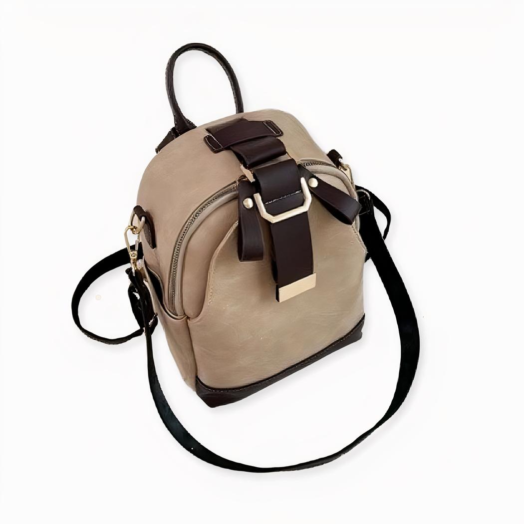 Il nostro zaino vintage di lusso in pelle PU è un pezzo di moda unico e senza tempo.