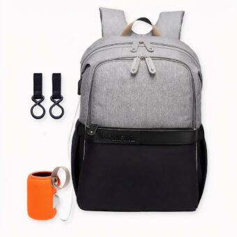 Il bicolore è di moda! Anche le mamme possono partecipare al trend con questa bella borsa fasciatoio bicolore. Neutra, è perfetta per qualsiasi stile di abbigliamento. Ma renderà anche la vita più facile quando è in giro con il bambino, grazie all'ampio scomparto e alle tasche.