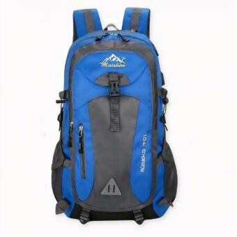 Questo zaino è perfetto per le sue escursioni all'aria aperta e, grazie alla presa USB integrata, non rimarrà senza batteria nel bel mezzo della foresta! Disponibile in cinque colori, scelga quello che fa per lei e parta per ricaricare le batterie all'aria aperta.