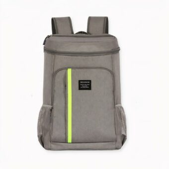 Si innamori di questo grande e grazioso zaino da picnic! Uno zaino adatto sia agli uomini che alle donne. Ha una striscia verde per un look sportivo. Ideale per un picnic, questo zaino isolato può anche essere portato con sé in palestra, in palestra o per una scalata.