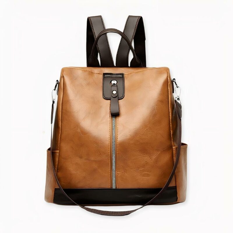 Questo piccolo zaino quadrato in similpelle è il compagno di viaggio perfetto! Ideale per le visite turistiche, profuma di vacanze. Le permetterà di godersi le sue uscite con tutto il necessario, mantenendo le mani libere. Disponibile nei colori marrone, verde e nero.