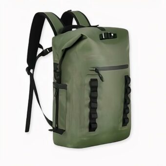 Zaino impermeabile 30L per il trekking verde, di buona qualità e molto pratico.