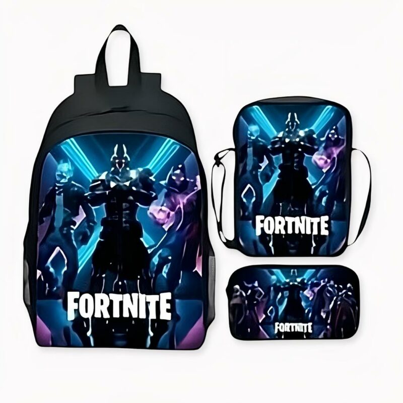 Zaino Fortnite 3 pezzi, di buona qualità e molto trendy.