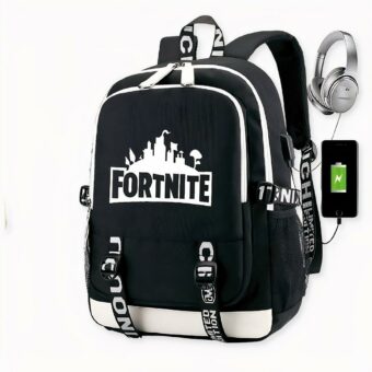 Zaino Fortnite con caricatore USB - Jin BTS, nero. Buona qualità e molto trendy.