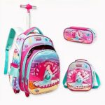 Zaino con ruote di Ariel la Sirenetta. Di buona qualità e molto pratico.