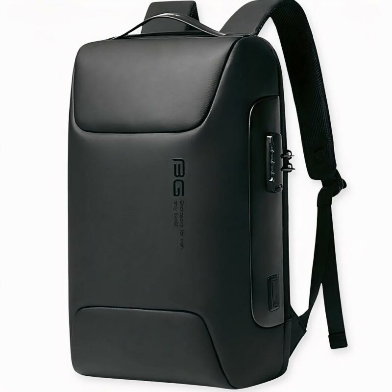 Le presentiamo lo Zaino Ergonomico Deluxe in nero, lo zaino ideale per i professionisti in movimento. Questo zaino è stato progettato pensando al suo comfort e al suo benessere, con spallacci ergonomici e un pannello posteriore traspirante per mantenerla comoda anche quando trasporta un carico pesante. Inoltre, l'ampio scomparto principale e le molteplici tasche organizzative le consentono di tenere tutti gli elementi essenziali a portata di mano, sia che si stia recando in ufficio o che stia viaggiando per lavoro. Se sta cercando uno zaino che si adatti al suo stile di vita attivo o che la aiuti a rimanere organizzata durante gli spostamenti, lo Zaino Ergonomico Deluxe in nero è la scelta perfetta.