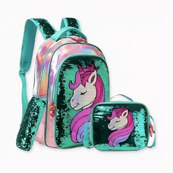 Zaino e accessori scintillanti a forma di unicorno per una bambina verde con dettagli rosa.