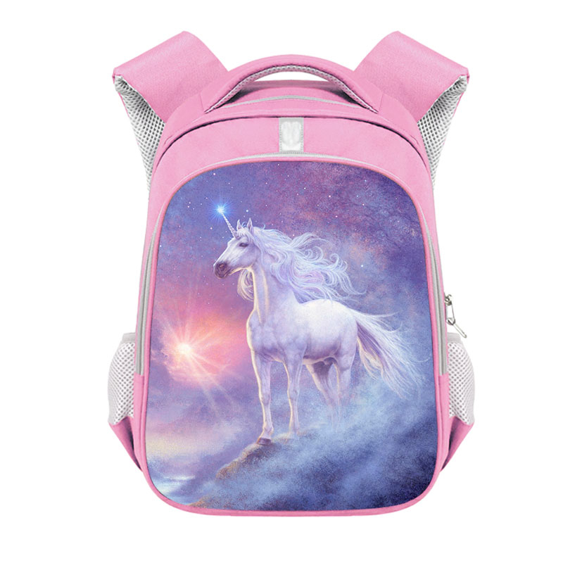 Zaino per bambini di prima elementare, rosa, con la foto di un unicorno sulla tasca anteriore, presentato su sfondo bianco