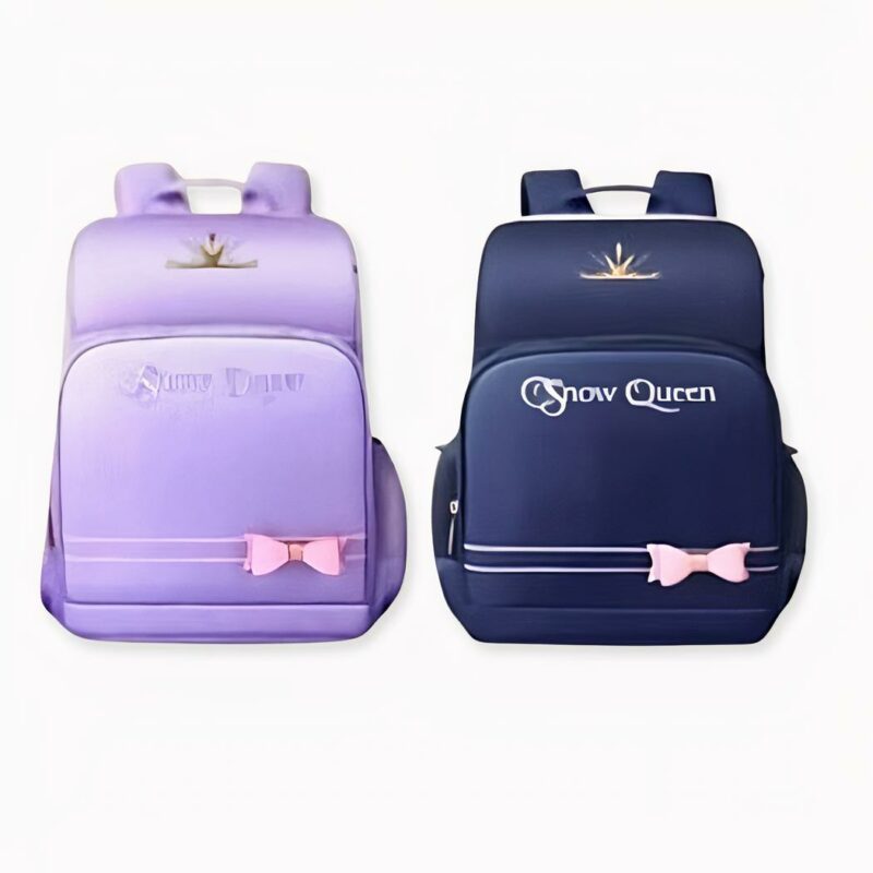 2 zaini blu scuro e malva con la scritta Snow Queen e un piccolo fiocco rosa sul davanti